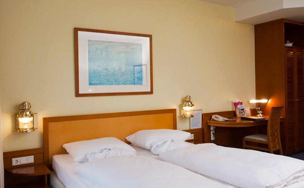 Wyndham Stralsund Hansedom Exterior foto